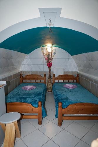 Gallery image of Krassi Apartment, Agios Mattheos in Ágios Matthaíos