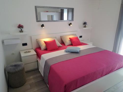Apartments Ema