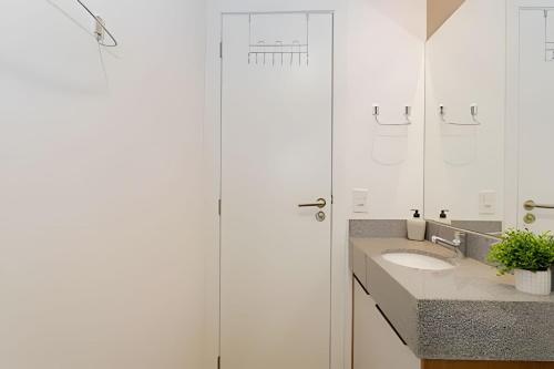 Imagen de la galería de Apartamento garden super moderno próximo ao Jardim Botanico e à Rodoviária - Cama Queen/WIFI/Ar Condicionado, en Curitiba