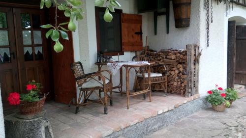 Gallery image of Műemlék parasztház in Szentbékkálla