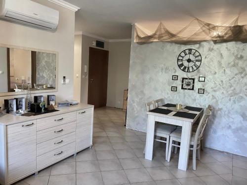 Gallery image of AJ Apartment 8, Santa Marina Holiday Village, Sozopol in Sozopol