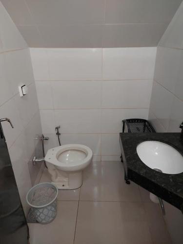 Bilik mandi di Chacará Kenner