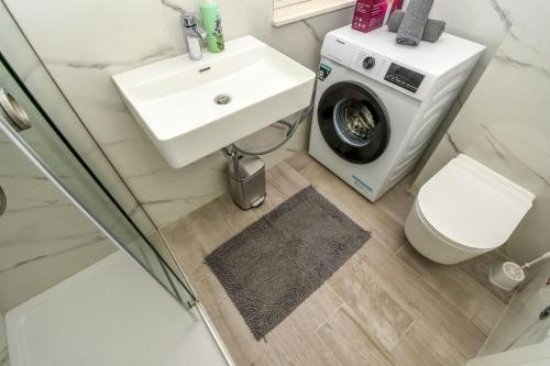 Apartments Castel L