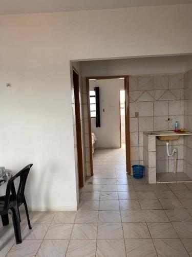 Gambar di galeri bagi Kitnet com cozinha e ventilador - 2 andar di Paragominas