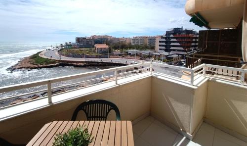 Beachfront Apartment with Sea View Balcony - Torrevieja PMT15