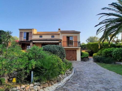 Villa in La Croix Valmer with Wifi