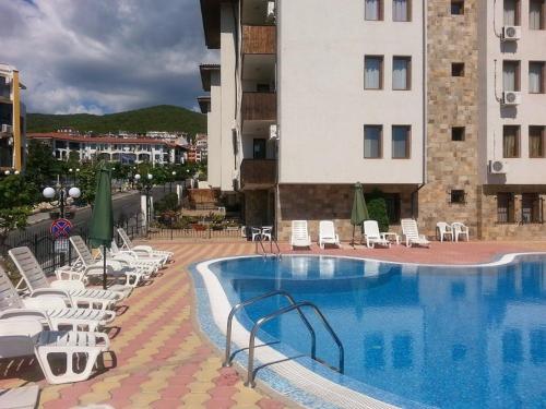 The swimming pool at or near Apartments in Complex Chateau Nessebar