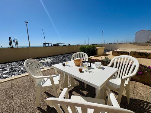 Appartement T2 Cabine - Terrasse - Face Mer - 4 Pers - Parking - FR-1-323-451