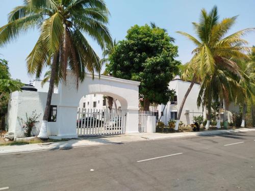 Imagen de la galería de Beautiful apartment with a pool, en Ixtapa