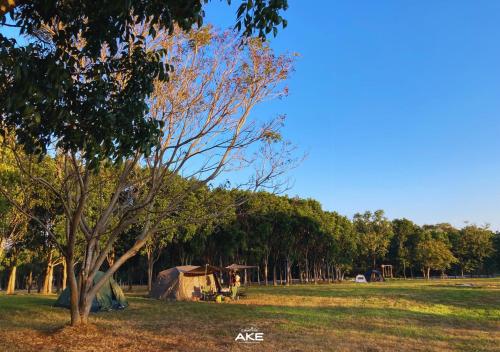 Gambar di galeri bagi Ake camping pakchong di Ban Khanong Phra Tai