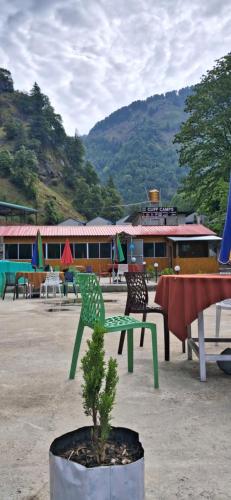 Γενική θέα στο βουνό ή θέα στο βουνό από  οργανωμένο κάμπινγκ