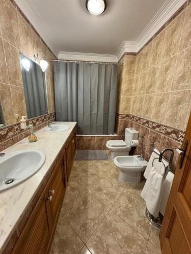 Adrimar - Beachfront Sea View 2BR Apartment in a prime location