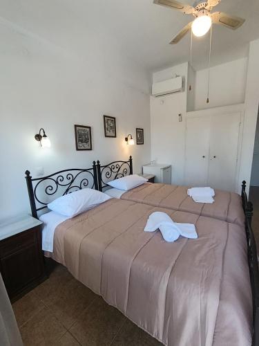 Afroditi Hotelにあるベッド