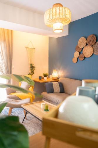 Casa Diez-Boho Chic Style Apartment by BiNoBi!
