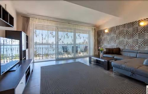 Affabilis Vip House