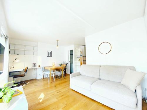 Au calme sur jardin tres bel appartement lumineux