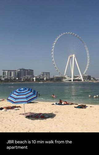 Luxury Apartment- 5 min Walking Distance Beach and 3 minutes walking distance Metro