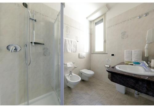 Ένα μπάνιο στο Hotel Residence Zust