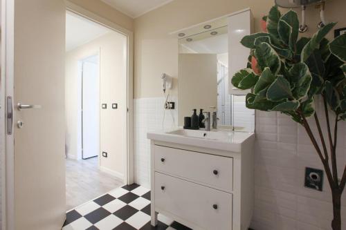 Central Station Spacious 2BR flat