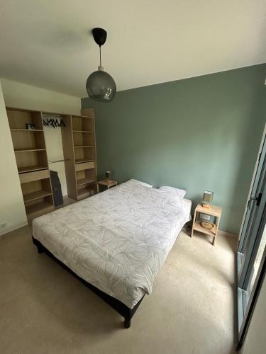 Villa 5 min walk to beach port