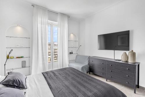 Croisette 65 apartment-Miramar residence