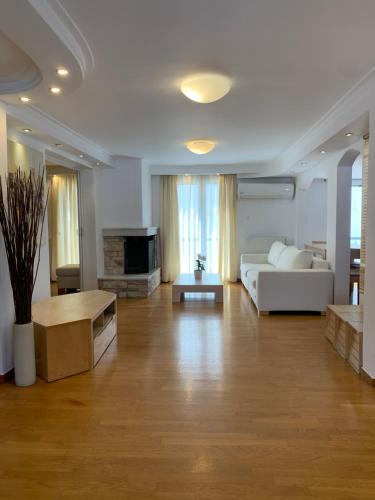 Dafni Athens loft