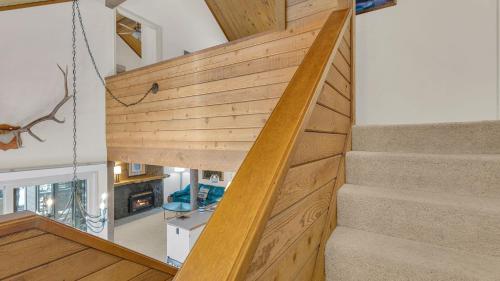 Una cocina o cocineta en Pine Mountain - Unit 13