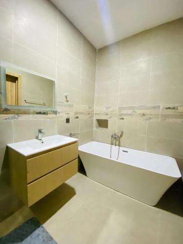 Rehoboth Apartment