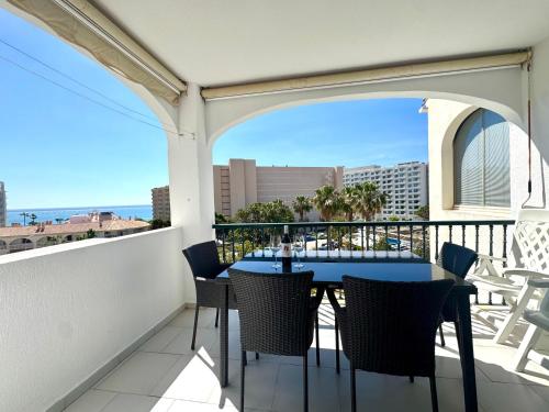 Foto Terraza y vistas en Carihuela Erisa 2 a 100 metros de la playa 2
