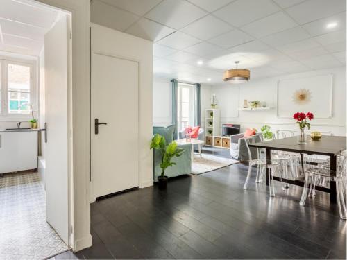 Fotografia z galérie ubytovania Cozy Apartment - Champs Elysees - Grande Armee v Paríži