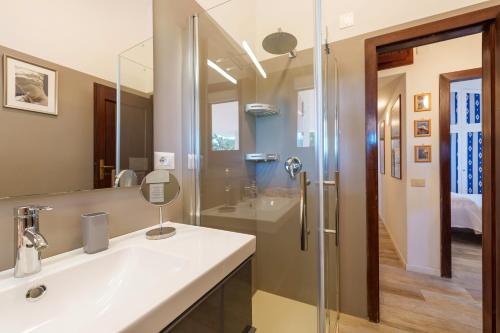 Ένα μπάνιο στο La Contredda Portobello