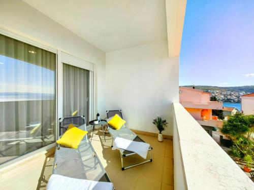 Apartment with shared pool