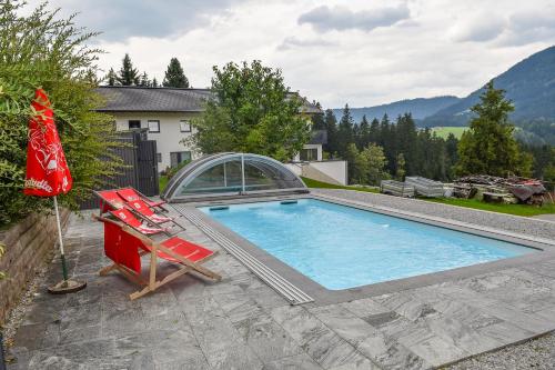 Bazén v ubytování Salzburger Dolomitenhof nebo v jeho okolí