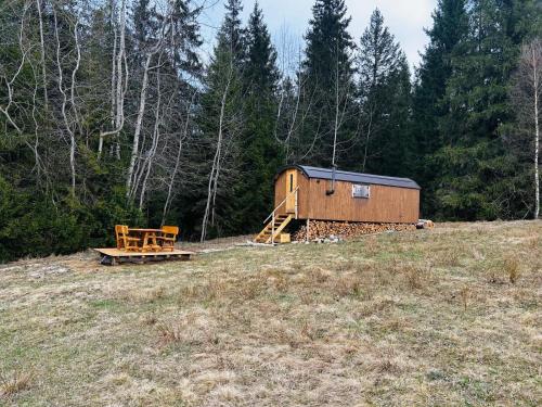 a tiny house in the middle of a field at Maringotka pod Babiou horou in Oravská Polhora