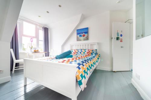 Gambar di galeri bagi Tolcarne Guest House di Newquay