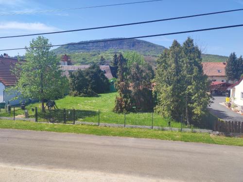 Galeriebild der Unterkunft Badacsony Apartmanház in Badacsonytomaj