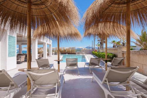 Bazén v ubytování Caprice Concord Hotel & Spa nebo v jeho okolí