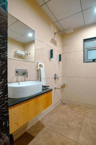 Ένα μπάνιο στο Aceotel Premier TK, Morbi