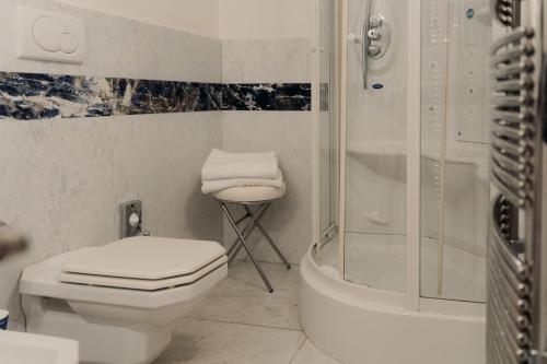 Hotel Palazzo Guiscardo Pietrasantaにあるバスルーム