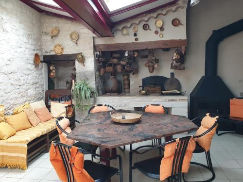 Chez Danièle - Maison au cœur du village de Lalbenque