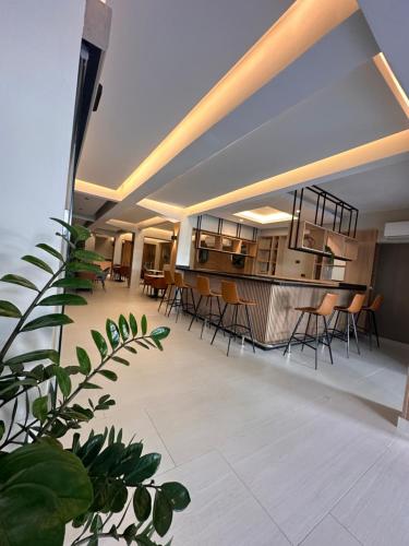 Ресторан / где поесть в Apartamentos Roman