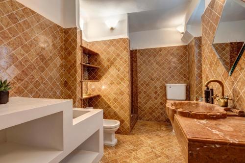 Palestro Apartment by Mamo Florence