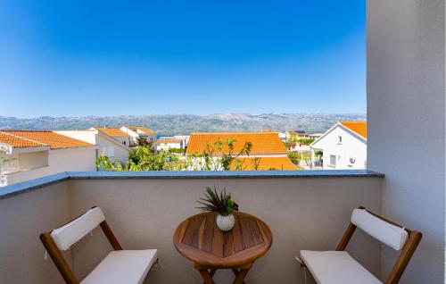 Awesome Apartment In Razanac With Wifi