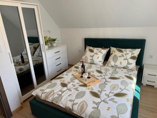 Postel nebo postele na pokoji v ubytování Agroturystyka Nad Lasem - Domki w górach