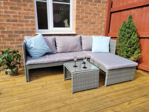 エブブ・ベールにある3 bedroom town house with cwtch hobbit play roomのギャラリーの写真