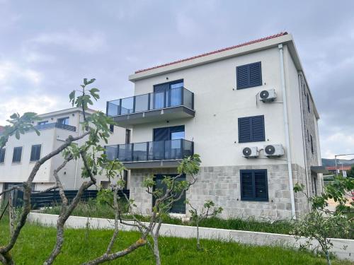 L&L luxury apartment