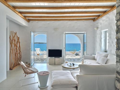 ARIADNI Lux villa with 180 panoramic sea view