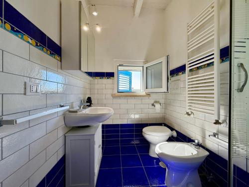 O baie la ALBA Suite-Rome airport FCO-Fronte mare