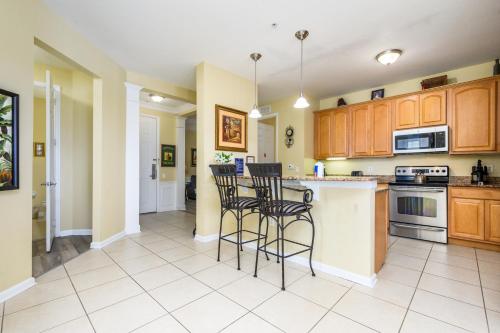 Epic Universe Lake View Condo, Vista Cay - 1005 photo 41