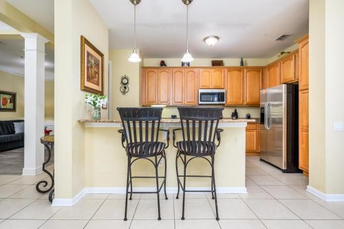 Epic Universe Lake View Condo, Vista Cay - 1005 photo 52